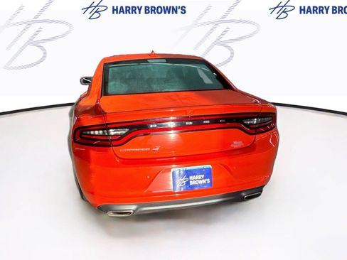 Used 2022 Dodge Charger SXT w/ Driver Convenience Group AWD/4WD image 9
