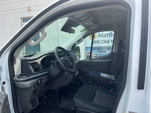 Used 2025 Ford Transit 250 Low Roof w/ Exterior Upgrade Package RWD image 9