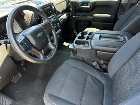 Used 2019 Chevrolet Silverado 1500 Custom Trail Boss w/ Custom Convenience Package AWD/4WD image 10