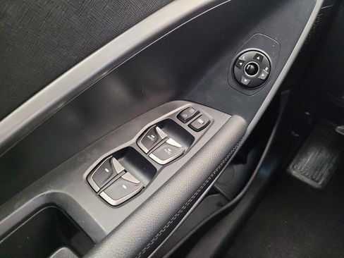 Used 2018 Hyundai Santa Fe Limited AWD/4WD image 27