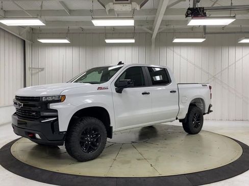 Used 2022 Chevrolet Silverado 1500 LT Trail Boss image 4