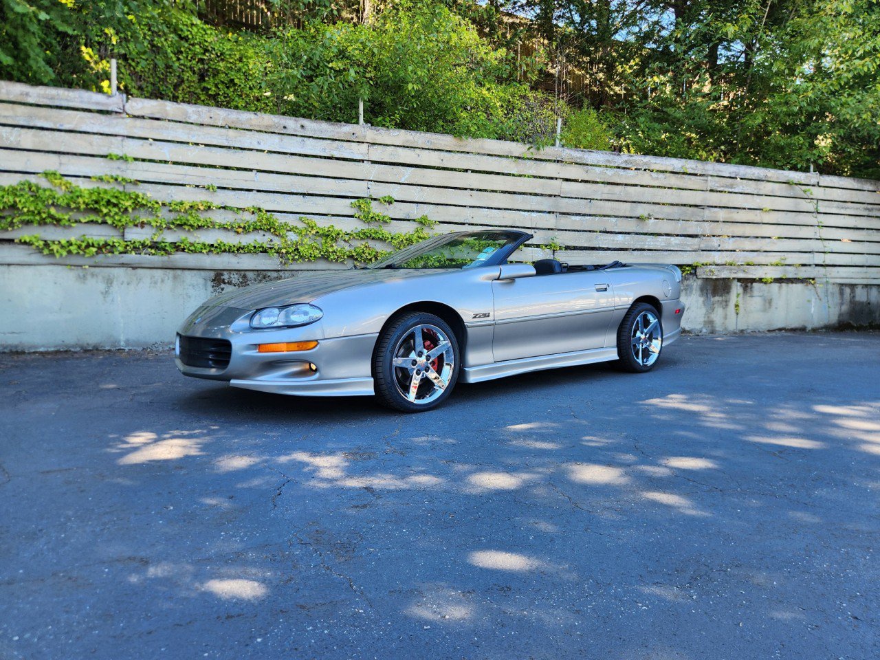 Used 2002 Chevrolet Camaro Z28 w/ Sport Appearance Pkg RWD image 18