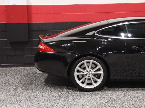 Used 2011 Jaguar XKR R RWD image 5
