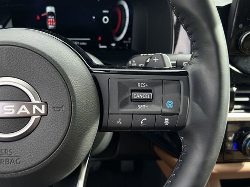 Certified 2024 Nissan Pathfinder Platinum w/ Cargo Package image 12