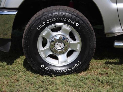 Used 2016 Ford F250 XLT w/ XLT Value Package AWD/4WD image 18