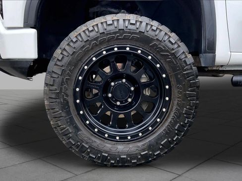 Used 2023 GMC Sierra 1500 AT4 image 11