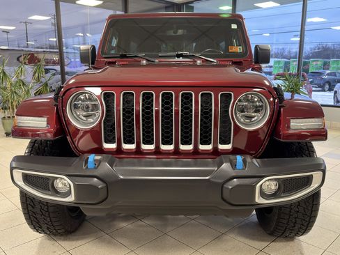 Used 2022 Jeep Wrangler Unlimited Sahara image 14