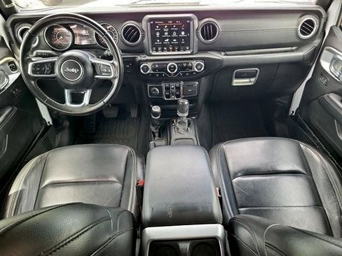 Used 2021 Jeep Wrangler Unlimited Sahara AWD/4WD image 15