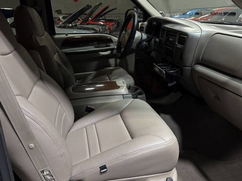 Used 2001 Ford Excursion Limited image 96