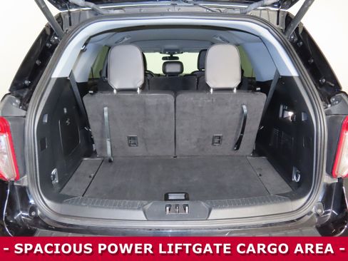 Used 2023 Ford Explorer XLT w/ Equipment Group 202A image 28