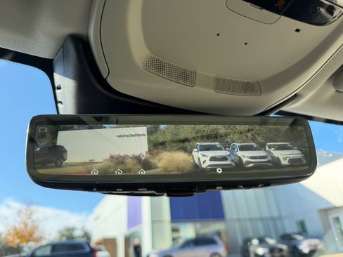 New 2026 Volvo XC60 B5 Ultra w/ Protection Package Premier image 17