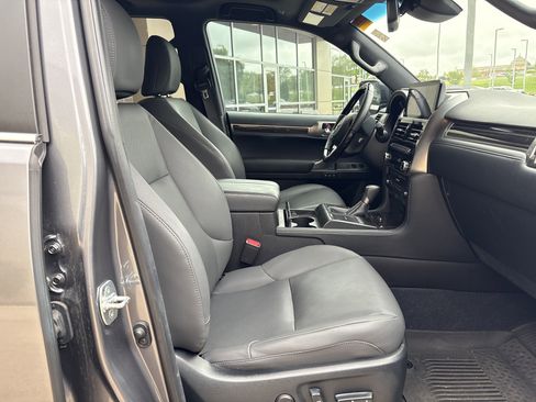 Used 2023 Lexus GX 460 Premium image 33