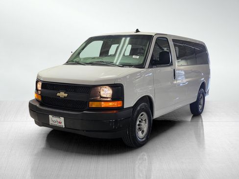 Used 2017 Chevrolet Express 2500 LS image 3