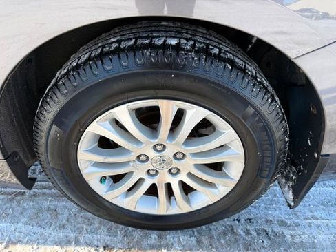 Used 2016 Toyota Sienna XLE Premium image 15