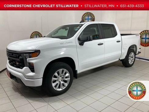 Used 2022 Chevrolet Silverado 1500 Custom image 1