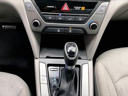 Used 2018 Hyundai Elantra SEL image 23