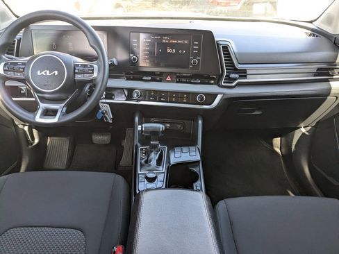 Used 2024 Kia Sportage LX image 15