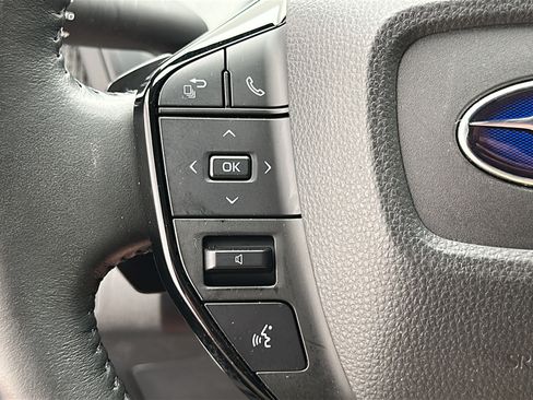 Used 2023 Subaru Solterra AWD image 16