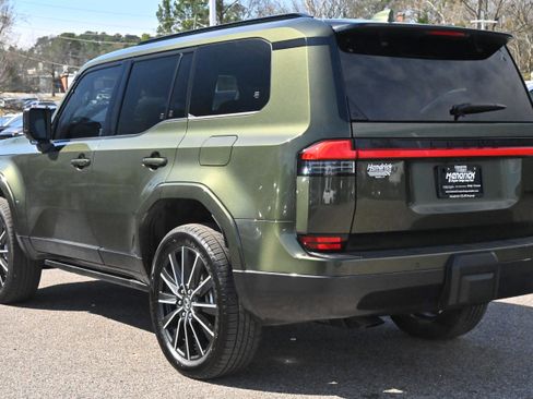 Used 2026 Lexus GX 550 w/ Accessory Package (2T) image 12