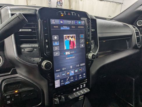 Used 2024 RAM 2500 Laramie w/ Night Edition AWD/4WD image 17