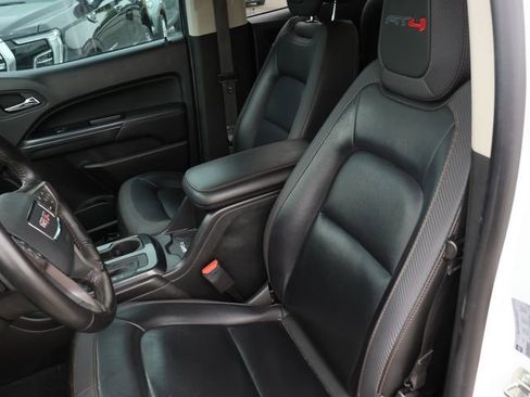 Used 2021 GMC Canyon AT4 w/ Driver Alert Package AWD/4WD image 17