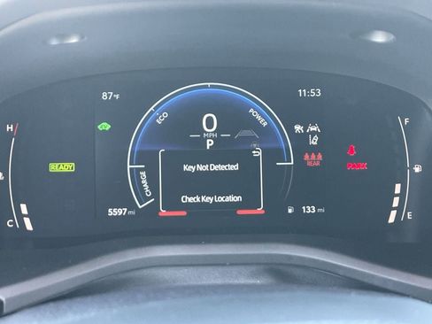 Used 2026 Toyota Camry SE w/ Convenience Package FWD image 29
