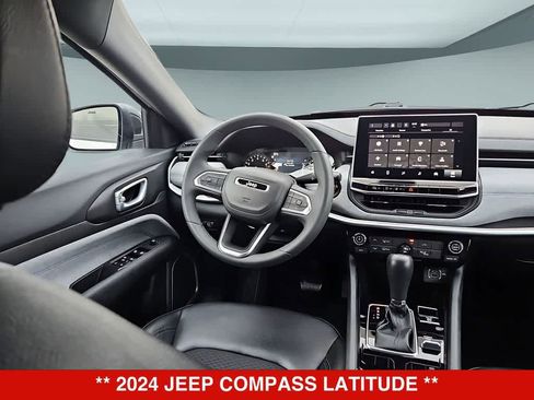 Used 2024 Jeep Compass Latitude AWD/4WD image 13