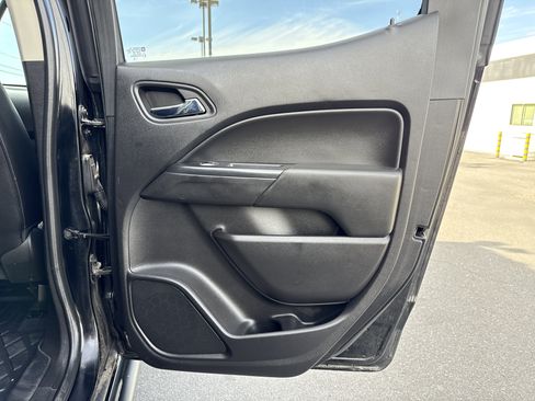 Used 2018 Chevrolet Colorado ZR2 image 45