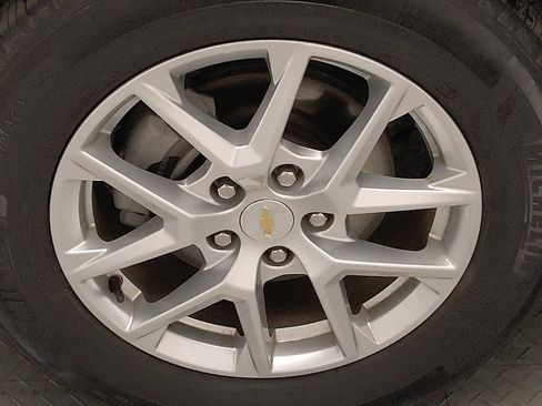 Used 2024 Chevrolet Equinox LT image 31