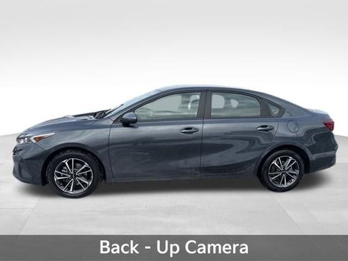Used 2023 Kia Forte LXS image 6