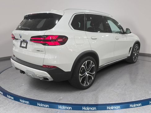 Certified 2024 BMW X5 xDrive40i w/ Premium Package AWD/4WD image 5