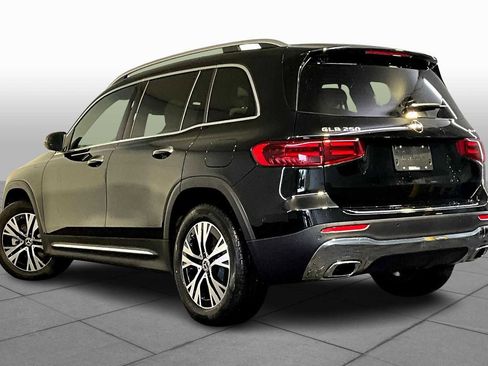 New 2026 Mercedes-Benz GLB 250 4MATIC image 3