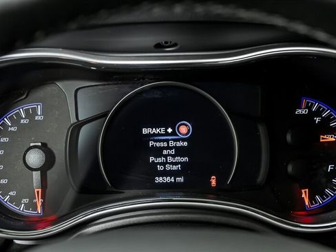 Used 2020 Jeep Grand Cherokee SRT w/ Trailer Tow Group IV AWD/4WD image 21