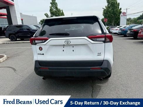 Used 2023 Toyota RAV4 LE AWD/4WD image 12