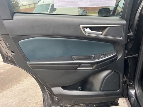 Used 2023 Ford Edge SEL w/ Sport Appearance Package image 18