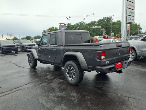 New 2026 Jeep Gladiator Sport AWD/4WD image 2