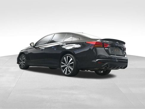 Used 2022 Nissan Altima 2.5 Platinum AWD/4WD image 13