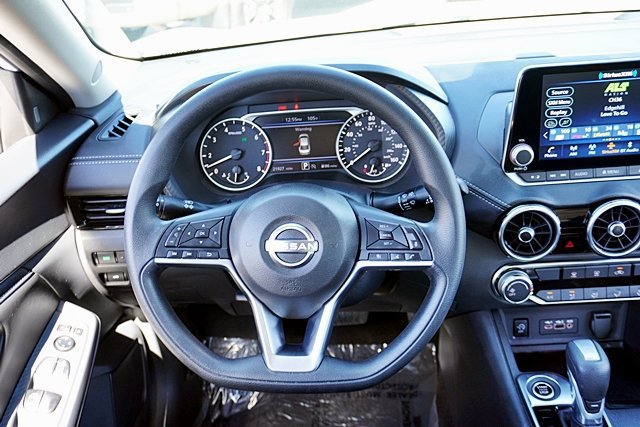 Used 2025 Nissan Sentra SV FWD image 28