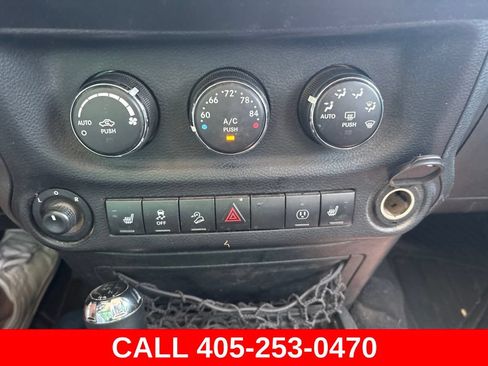 Used 2017 Jeep Wrangler Unlimited Sahara w/ Dual Top Group AWD/4WD image 11
