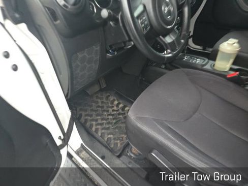 Used 2013 Jeep Wrangler Unlimited Sport AWD/4WD image 9