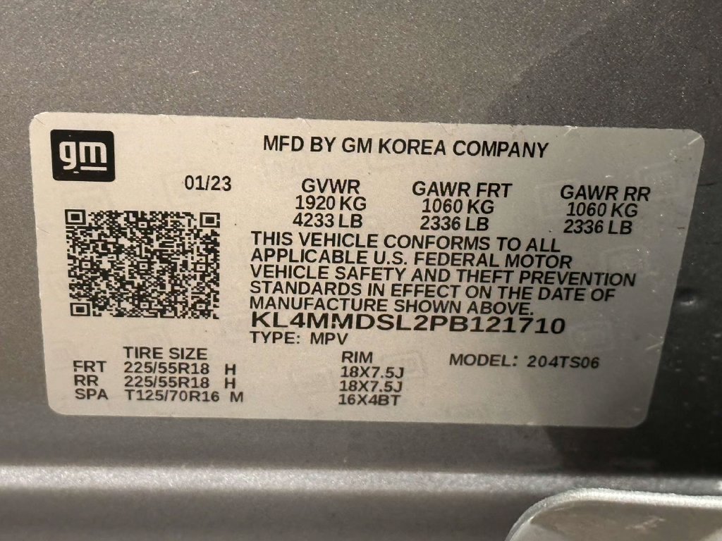 Used 2023 Buick Encore GX Select w/ Sport Touring Package FWD image 30