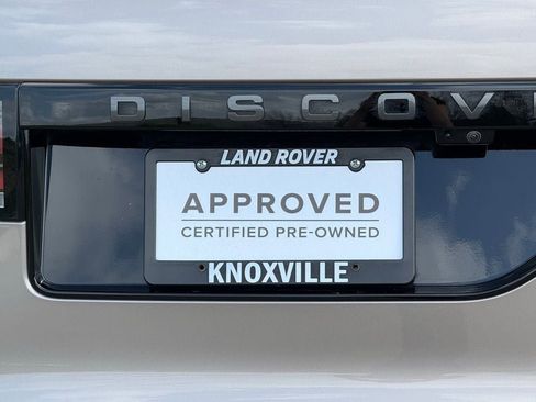 Certified 2025 Land Rover Discovery Dynamic SE AWD/4WD image 40