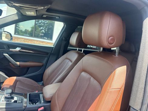 Used 2019 Audi Q5 2.0T Premium Plus AWD/4WD image 3