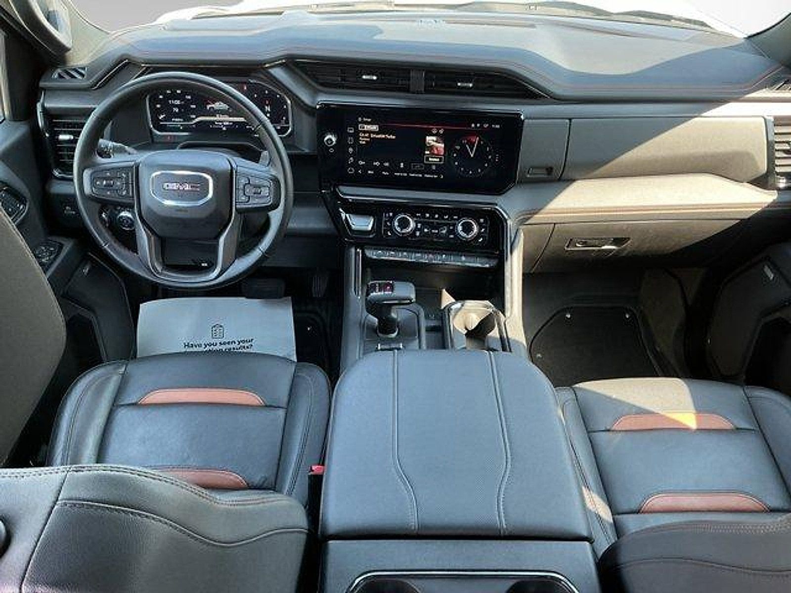 Used 2024 GMC Sierra 1500 AT4 w/ Technology Package AWD/4WD image 10