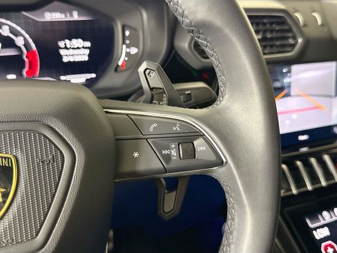 Used 2024 Lamborghini Urus S AWD/4WD image 23