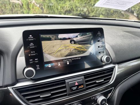 Used 2019 Honda Accord Sport image 16