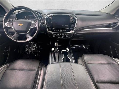 Used 2021 Chevrolet Traverse Premier w/ Redline Edition FWD image 16