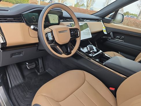 New 2026 Land Rover Range Rover Sport Dynamic SE AWD/4WD image 16