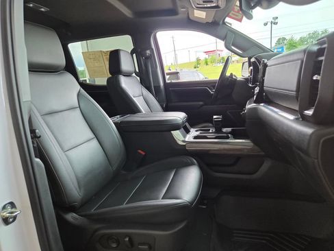 Used 2023 Chevrolet Silverado 1500 LTZ w/ LTZ Convenience Package II AWD/4WD image 20