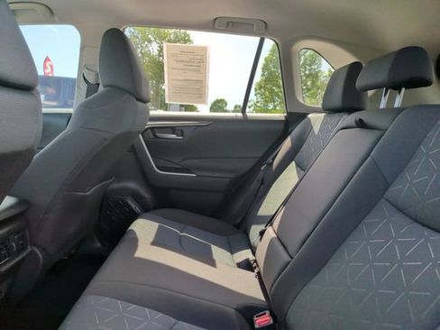 Used 2025 Toyota RAV4 XLE w/ Convenience Package AWD/4WD image 31